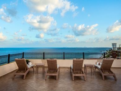 Cancun Luxury Vacation Rental Condo Two Bedrooms on Beach